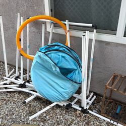 Dog Agility Course & Tunnel