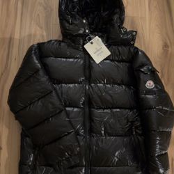 Moncler Black Puffer Jacket (Medium)