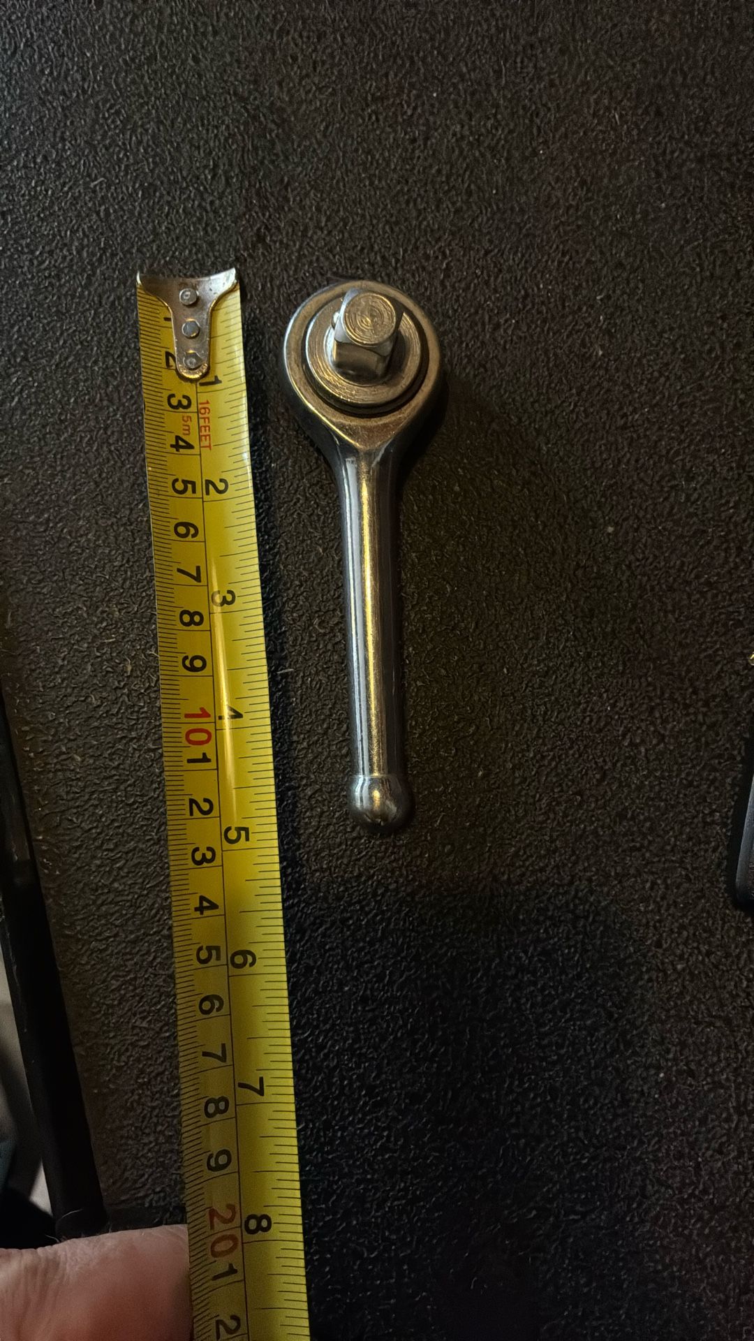 Ratchet stubby ratchet half inch drive