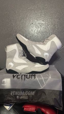 Venum contender boxing shoes