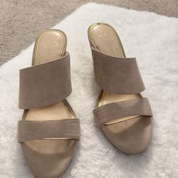 JESSICA SIMPSON Women's Tan Suede Wedge Size 8M