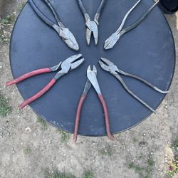 Pliers