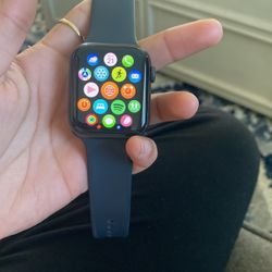 Apple Watch SE 2nd Generation With GPS