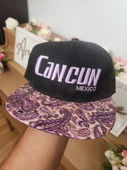 Snap back hat