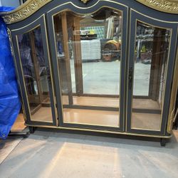 China Cabinet And Dresser