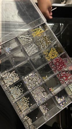 Nail rhinestone
