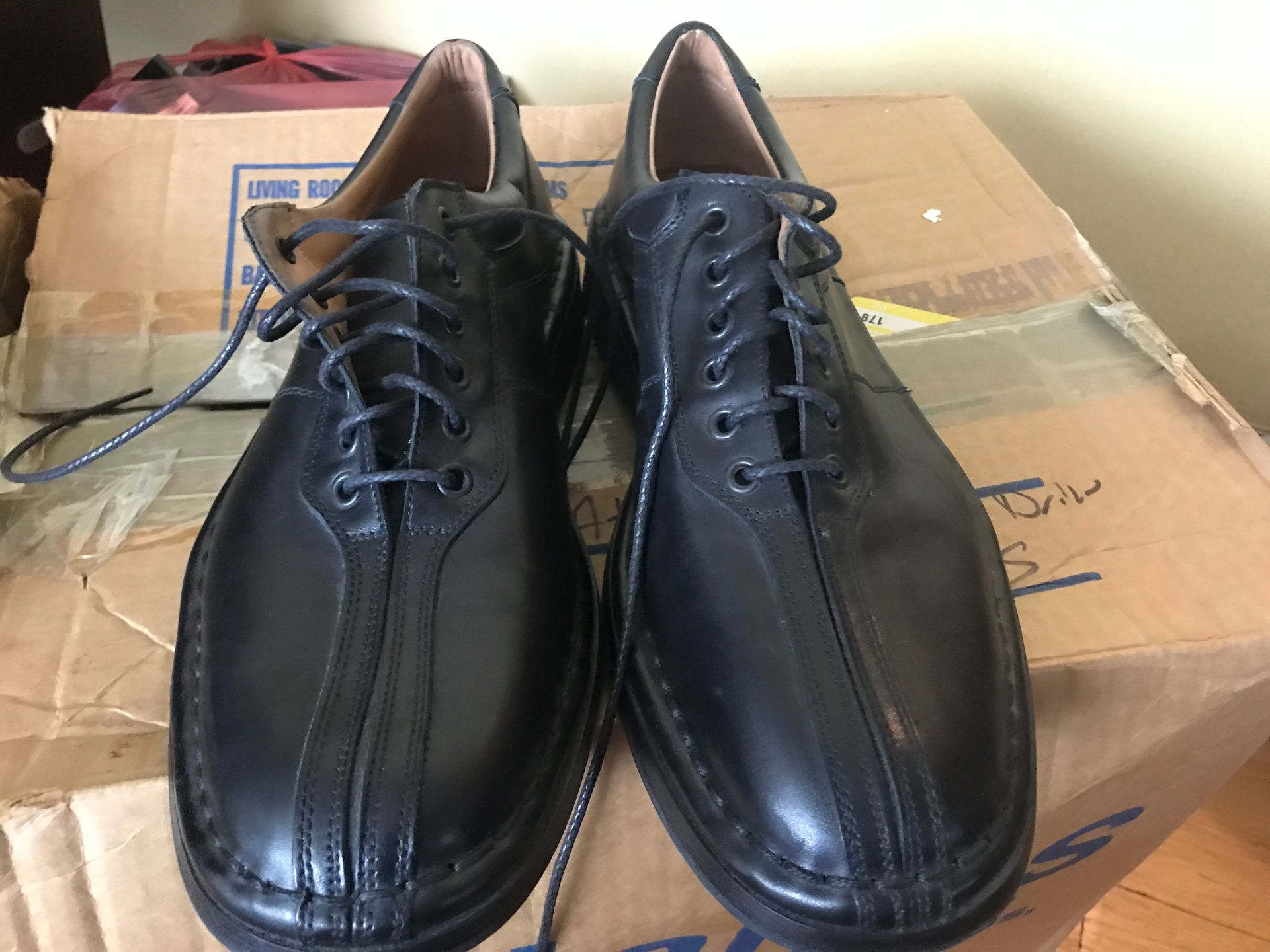 Allen Edmonds shoes size10