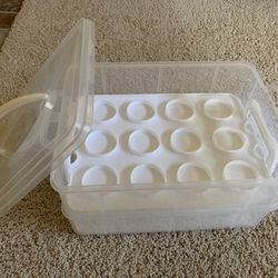 Cupcake Muffin Travel Container Snapware NEW 2 Tier - Holds 12 Or 24