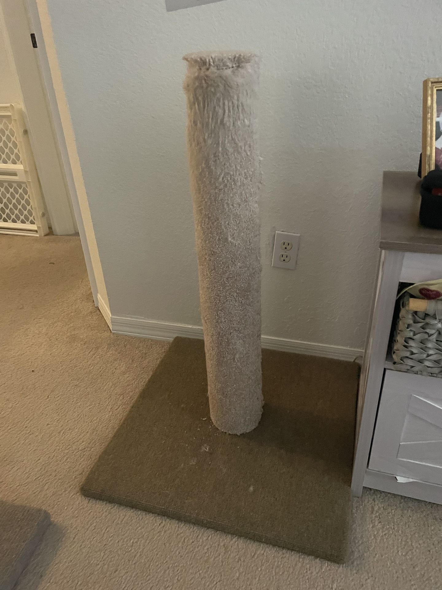Scratching Post