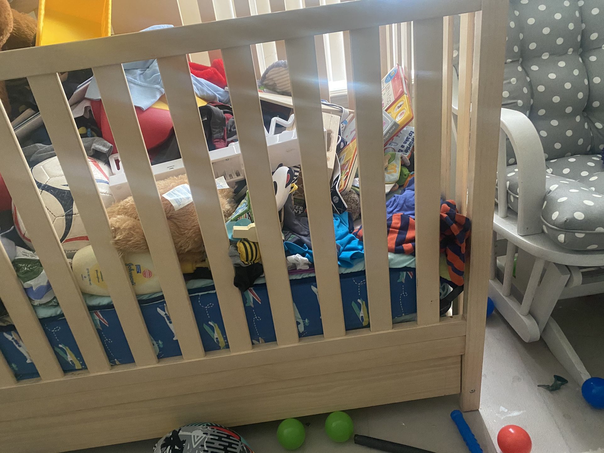 Graco Break Down Crib
