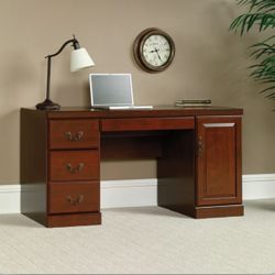 Executive Desk - Brand New