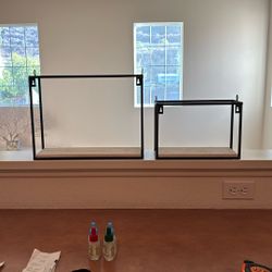 2 Wall Shelves