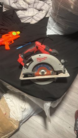 Milwaukee battery operated skills