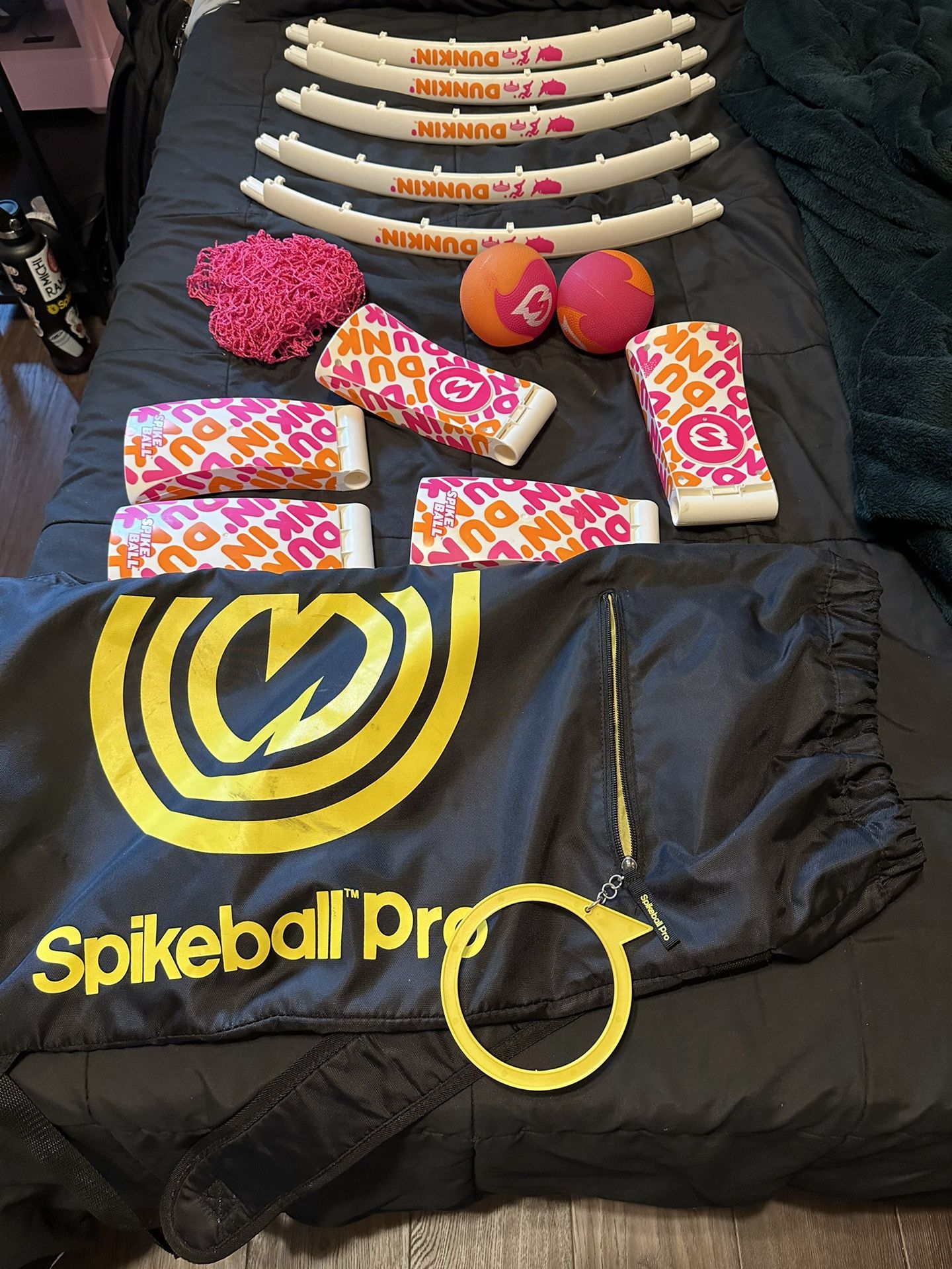 Spike ball Pro Dunkin’ donuts edition
