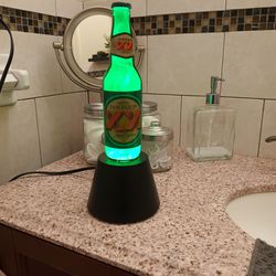 Does Equis Light Up Bottle Display 