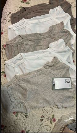 Onesies 6m