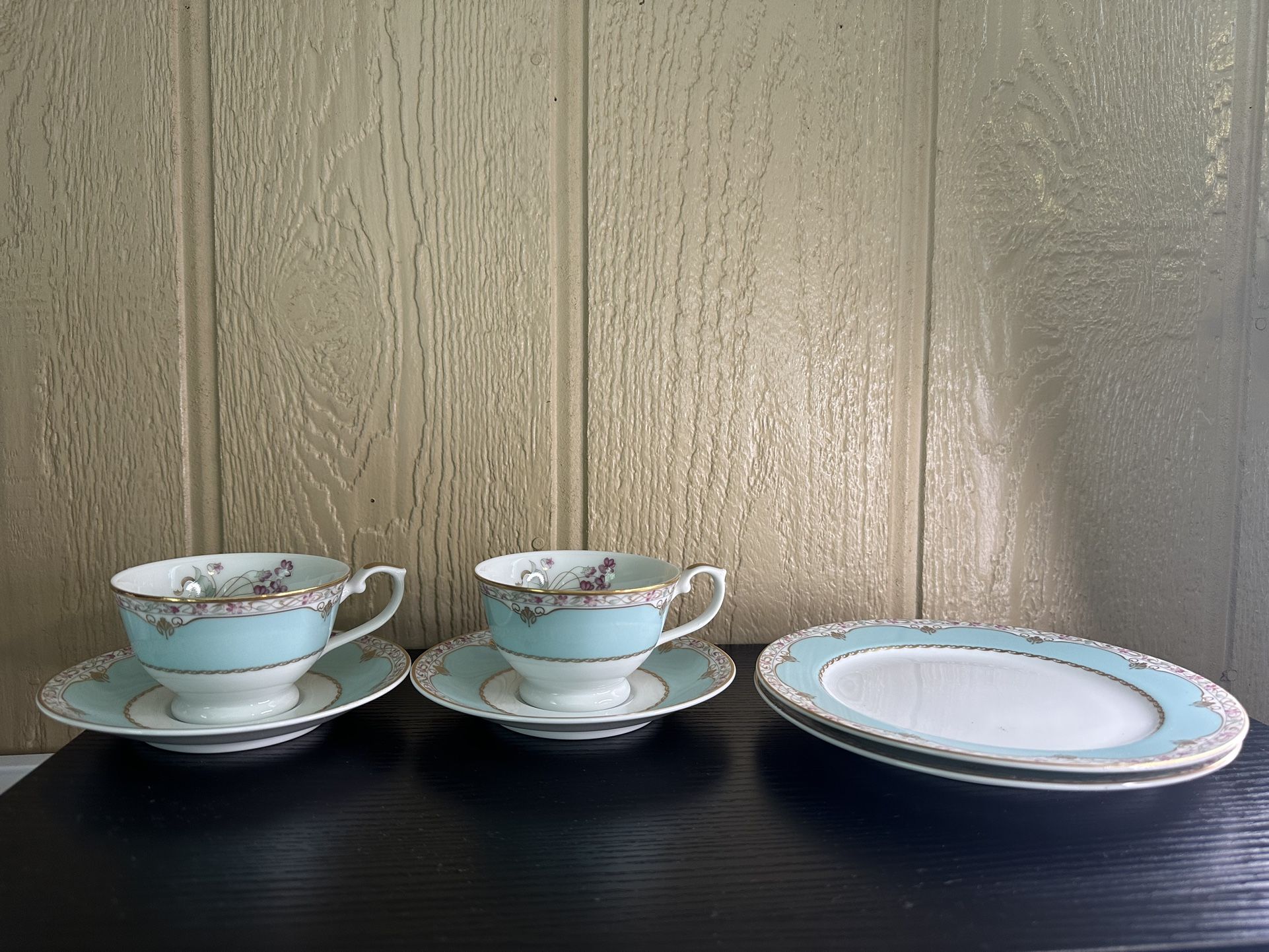 This Is A Hawaii Vintage Collectible Fine China Tea Set. Set Of 6