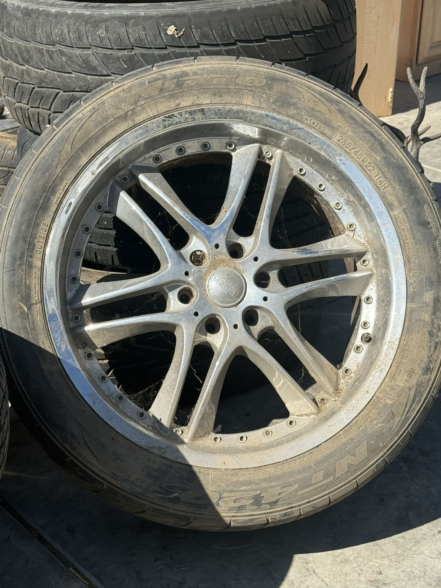 Rims. Rines