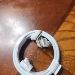 Apple 60W USB-C to USB-C Fast Charger Cable Data 