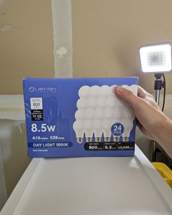 NEW Ovation Lighting LED Bulbs - 24 Pack A19 E26 8.5W Daylight 5000K (Non-Dimmable)