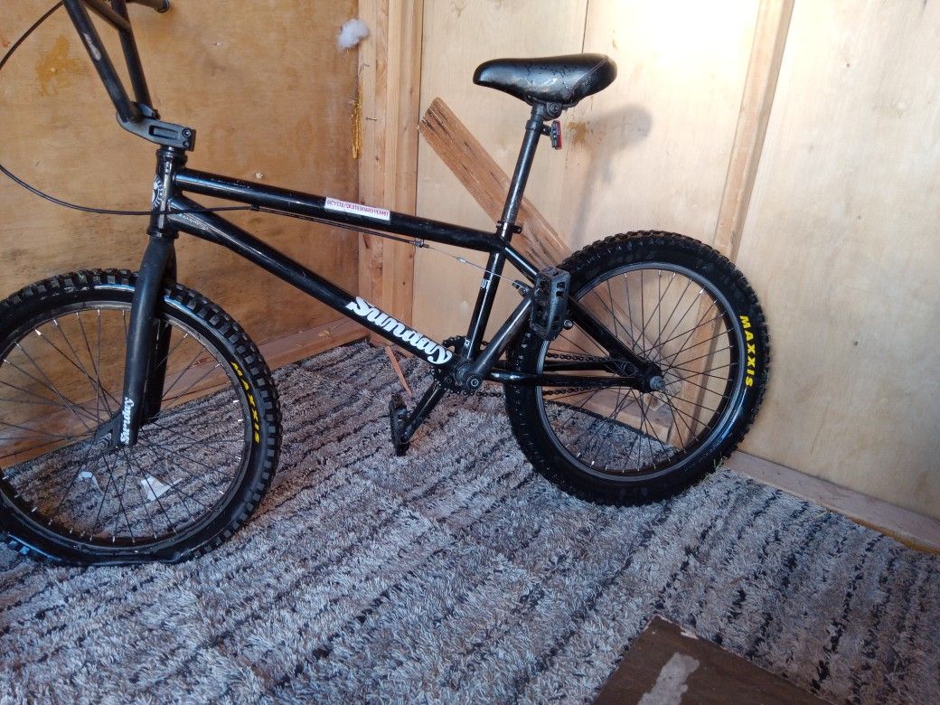Sunday 20 In Fat Lug On Back Rim 3 Piece Crank Really Smooth Ride Retail For 500