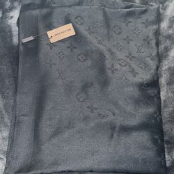 Louis Vuitton Scarf(black)