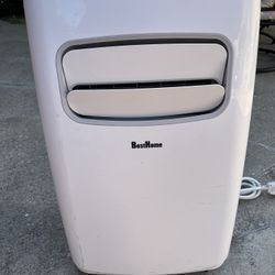 Aire Acondicionado Portátil  130.00 OBO NO DELIVERY 