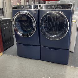 New Scratch And Dent GE Front load Washer And Dryer Set. 1 Year Warranty 