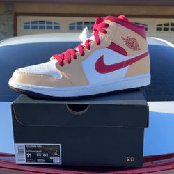 AIR JORDAN 1 MID ‘LIGHT CURRY CARDINAL RED’