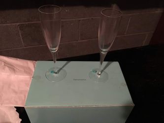 Tiffany champagne flutes, new unused