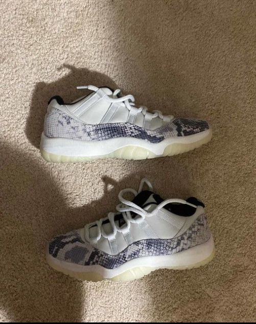 Air Jordan 11 Retro Low “light Bone Snake Skin”