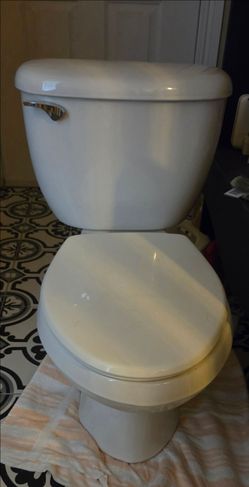 White Toilet  perfect  condition