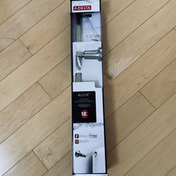 Delta Portwood 18 in. Towel Bar in SpotShield Brushed Nickel