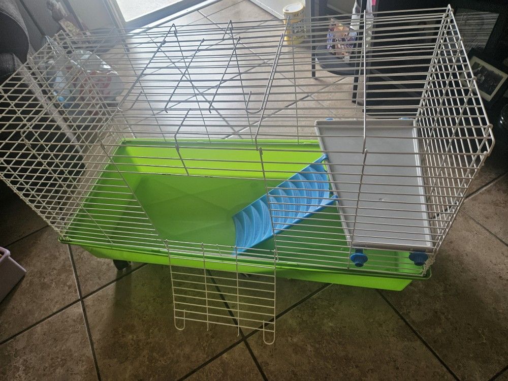 FREE CAGE FOR SMALL ANIMALS!!