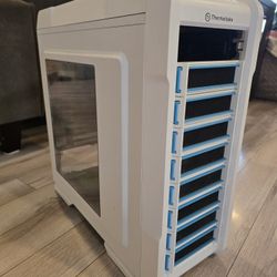 Thermaltake ATX Tower Case 