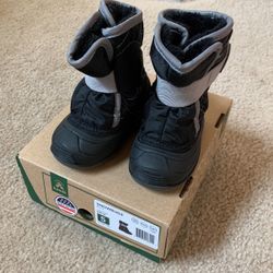 (NEW) Kamik Snow Boots Baby Size 5 Like