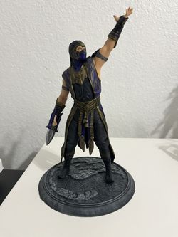 Mortal Kombat Custom 3-D Rain Statue (damaged)