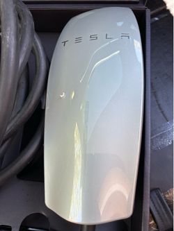 Tesla level 2 charger 240 v