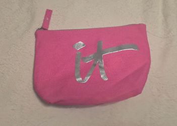 It Cosmetics Bag