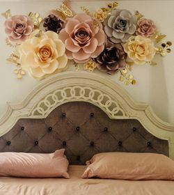 Paper Flowers/ Flores De Papel