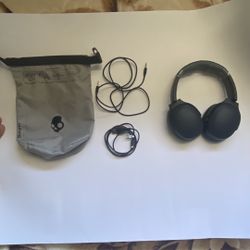 SkullCandy Crusher Evo Headphones w Bag and Cables