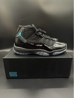 11’s  sizes 8/9/10/11/12