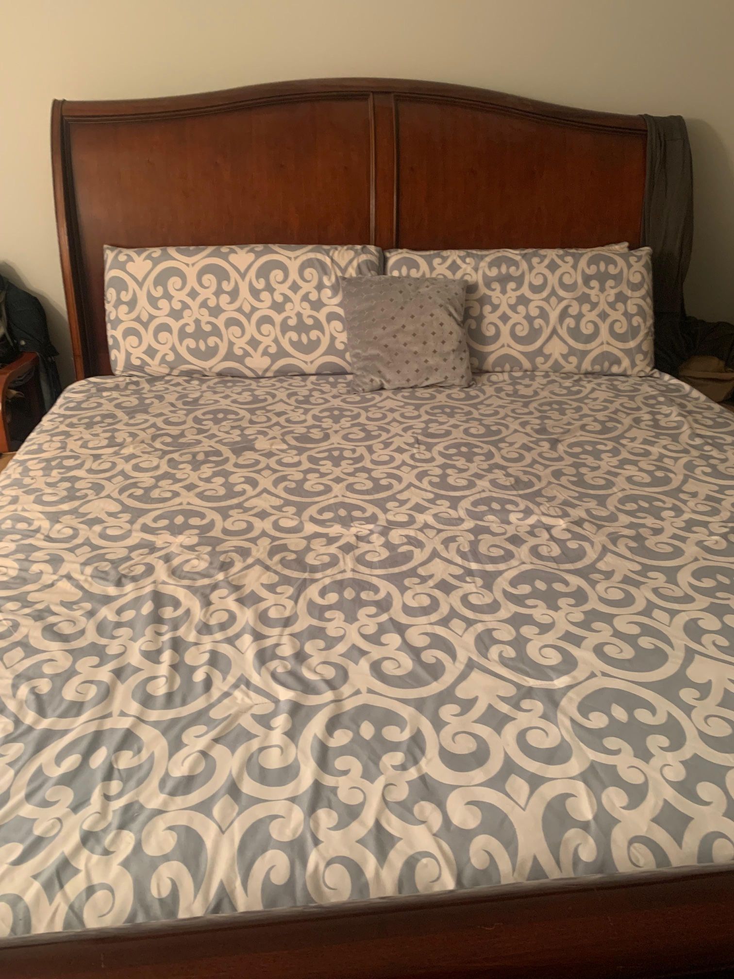 Queen-Size Bed with Frame – Good Condition