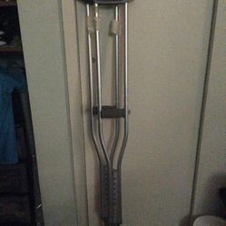 Free crutches 