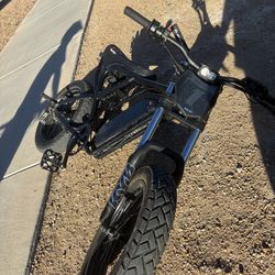 Modded ridstar (Read description) negotiable so shoot offers, or trade for emoto i’ll add money depending on the bike and  condition.