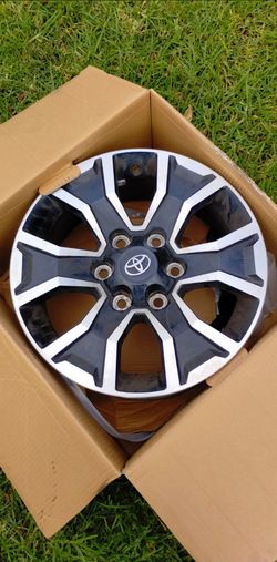 2023 1 SPARE TOYOTA TACOMA 17" WHEEL WITH CENTER CAP FOR ANY TOYOTA TRUCK OR SUV