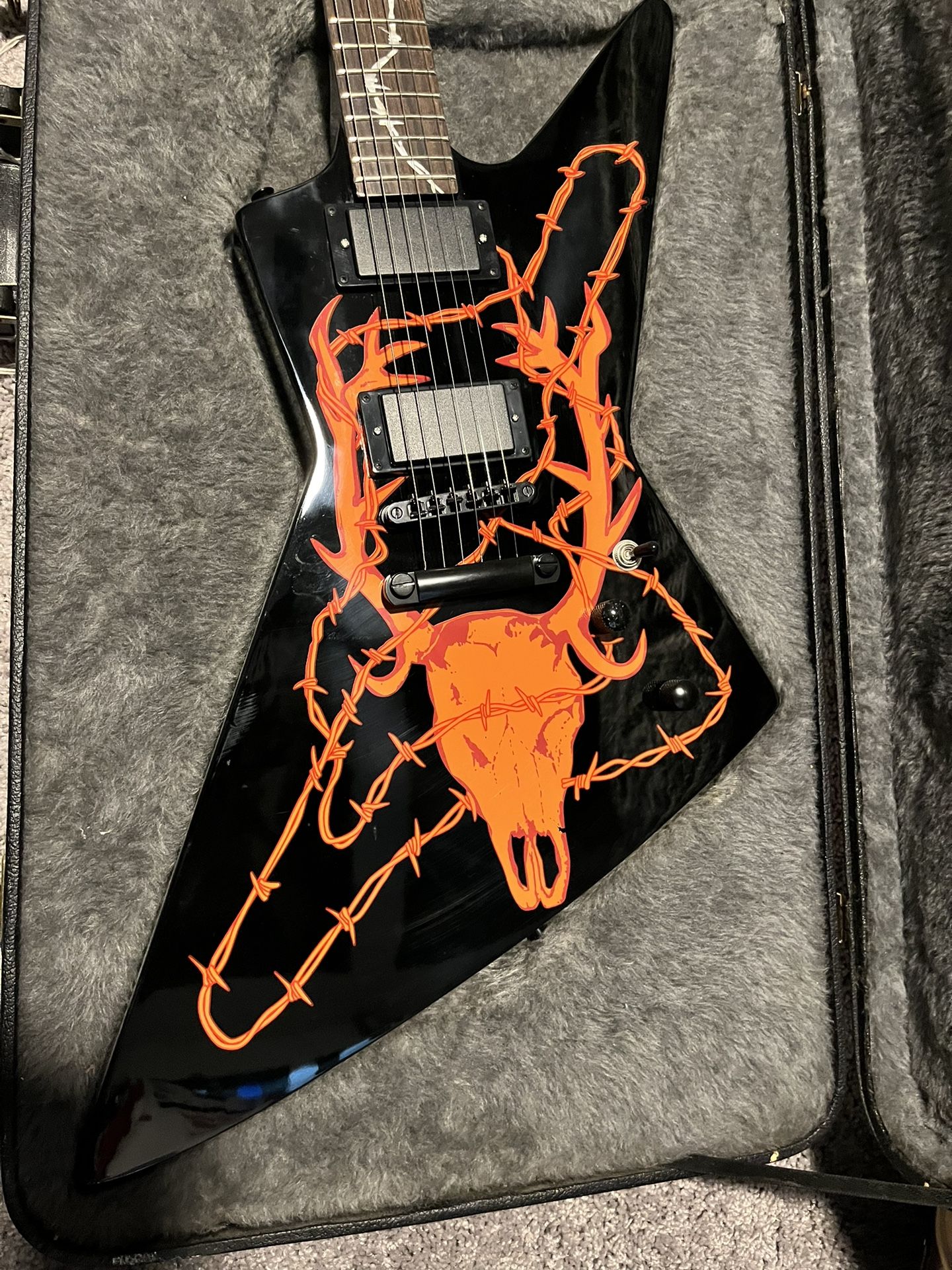 KO James Hetfield Elk Skull Guitar Explorer