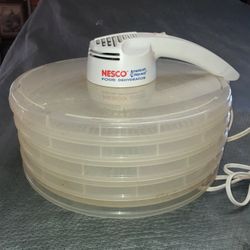 NESCO  4 Stack  Dehydrator 