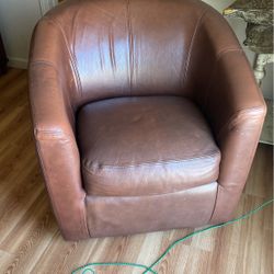 sillon  de  piel  Gratis el Primero  que  llege  se lo lleva 