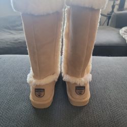 Bearpaw Kendall Women's Winter Boots - Size 6